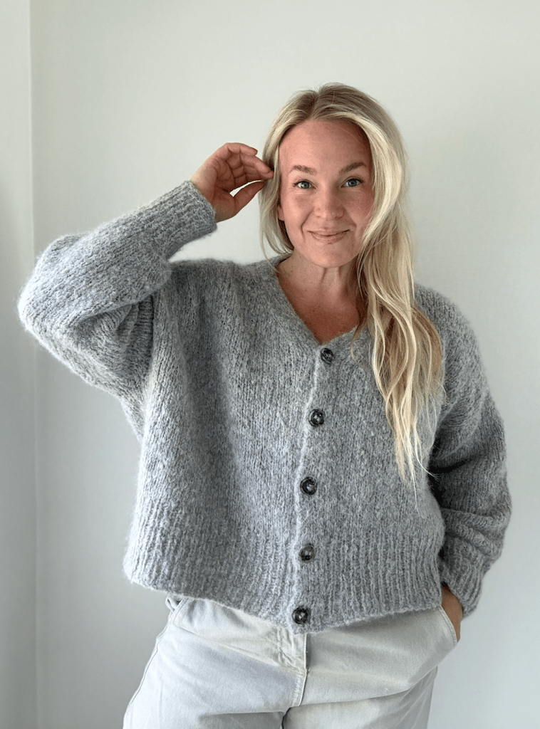Poolaknits Sunday Club Cardigan knitting pattern